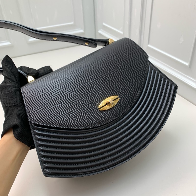 LV路易威登 經典中古水波紋黑色扇形兩用包 經典黑金配色 稀有款-7