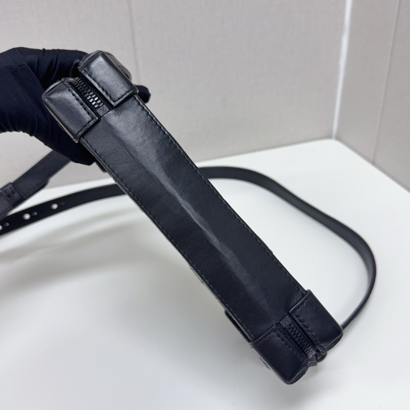 LV Soft Trunk Wallet黑武士全皮印花盒子包黑色牛皮壓紋 晶片-3