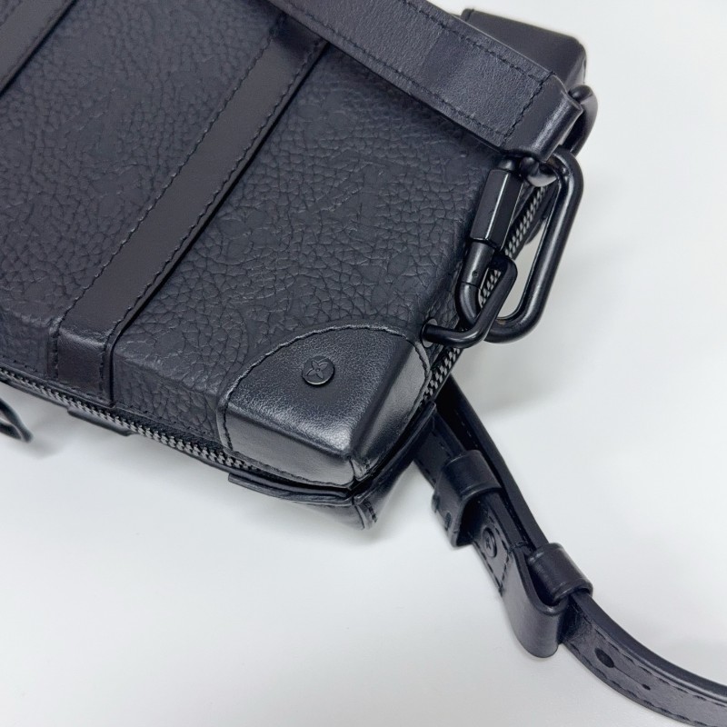 LV Soft Trunk Wallet黑武士全皮印花盒子包黑色牛皮壓紋 晶片-11