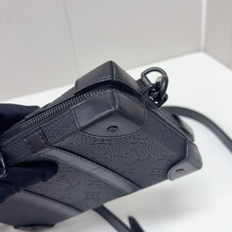 LV Soft Trunk Wallet黑武士全皮印花盒子包黑色牛皮壓紋 晶片-12