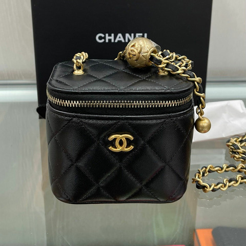 CHANEL Goldball 方形迷你化妝包 AP1447