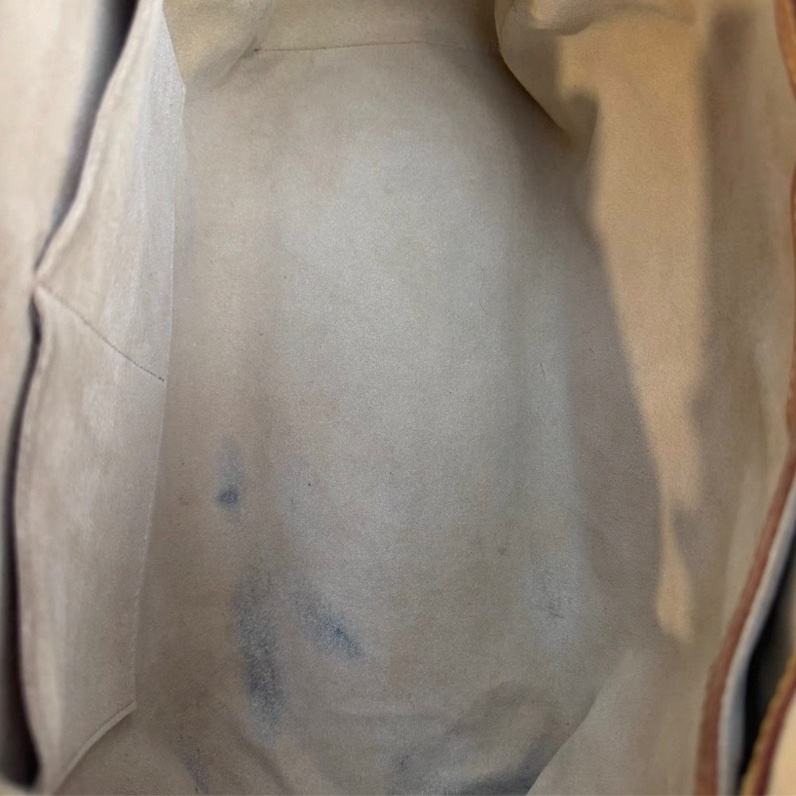 LV路易威登機場包-9