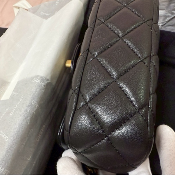 Chanel香奈兒愛心鏈帶方胖子-7