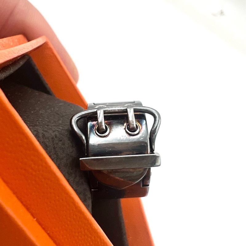 愛馬仕。扣環造型槍灰色戒指-1