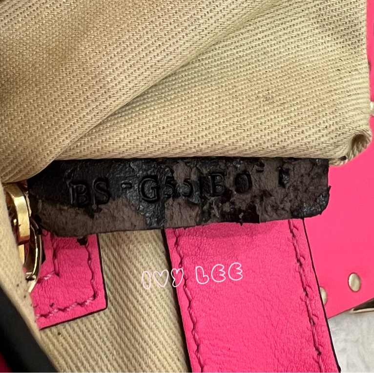 Valentino Garavani Rockstud Leather Crossbody粉紅鉚釘皮革斜背包正品二手精品-14