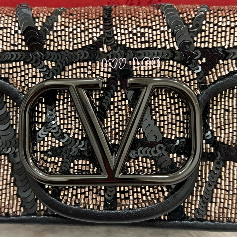 Valentino Garavani 閃鑽 黑亮片 造型 Stud Sign 斜背包 迷你小包 正品 二手精品-2