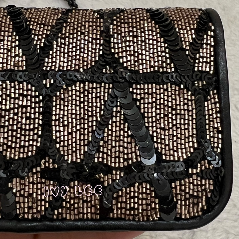 Valentino Garavani 閃鑽 黑亮片 造型 Stud Sign 斜背包 迷你小包 正品 二手精品-20