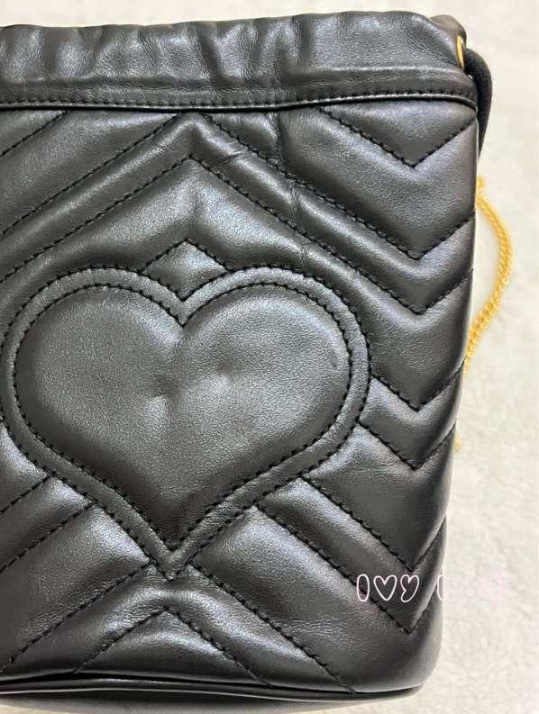 GUCCI Marmont仿舊金色雙G LOGO 山字車紋小牛皮斜背包 水桶包 經典黑575163 正品 二手精品-18