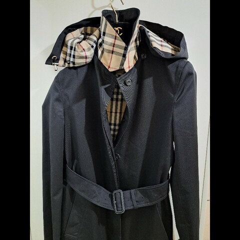 女40號／日本二手／Burberry 時尚女神風衣／有格紋帽+腰帶