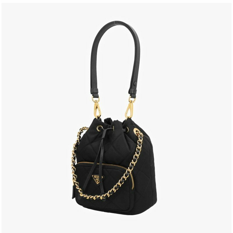 PRADA 2005年復刻版尼龍襯墊三角形Logo鏈條水桶單肩包 1BH038 2AOS F0002-3