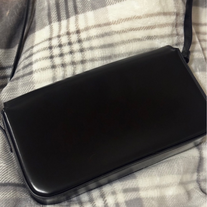 近全新 Celine 腋下包 CLAUDE亮澤牛皮革肩揹袋-6