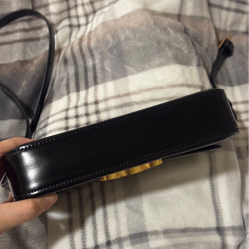 近全新 Celine 腋下包 CLAUDE亮澤牛皮革肩揹袋-7