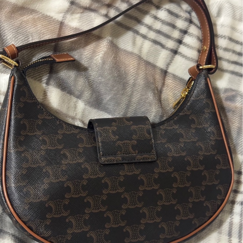 近全新 Celine AVA TRIOMPHE 凱旋門老花包 (Lisa 同款！）-3