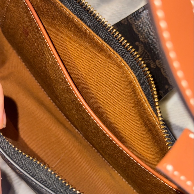 近全新 Celine AVA TRIOMPHE 凱旋門老花包 (Lisa 同款！）-5