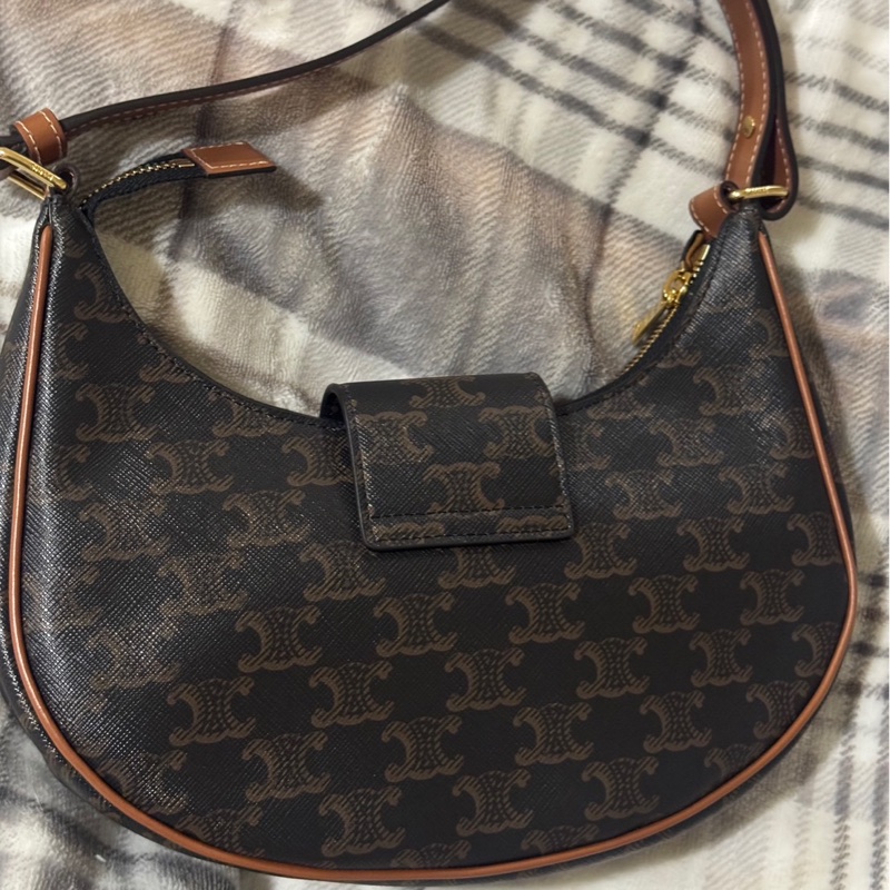 近全新 Celine AVA TRIOMPHE 凱旋門老花包 (Lisa 同款！）-7