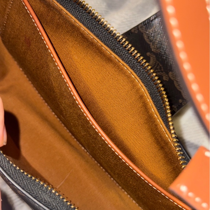 近全新 Celine AVA TRIOMPHE 凱旋門老花包 (Lisa 同款！）-12