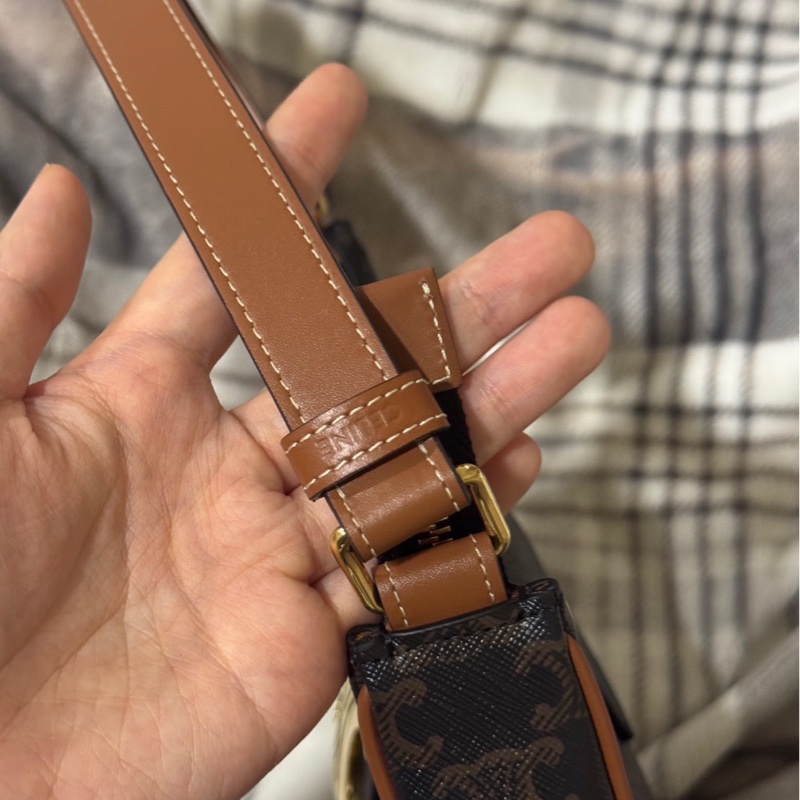 近全新 Celine AVA TRIOMPHE 凱旋門老花包 (Lisa 同款！）-14