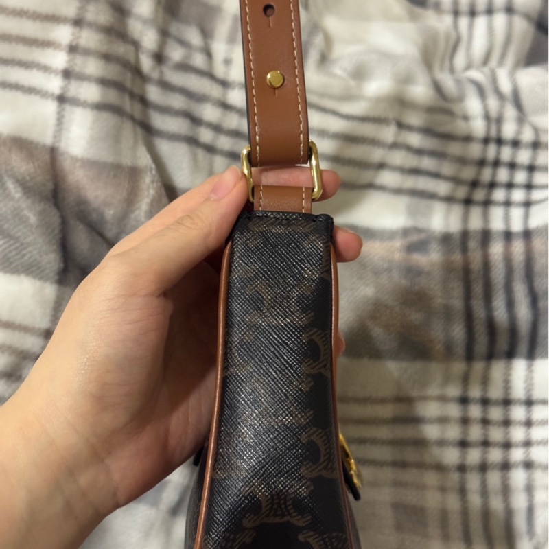 近全新 Celine AVA TRIOMPHE 凱旋門老花包 (Lisa 同款！）-16