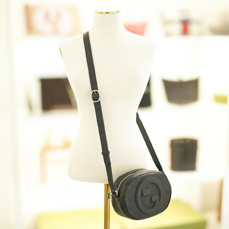 GUCCI 女士黑色皮革斜背相機包 760175 AACPY 1000-7