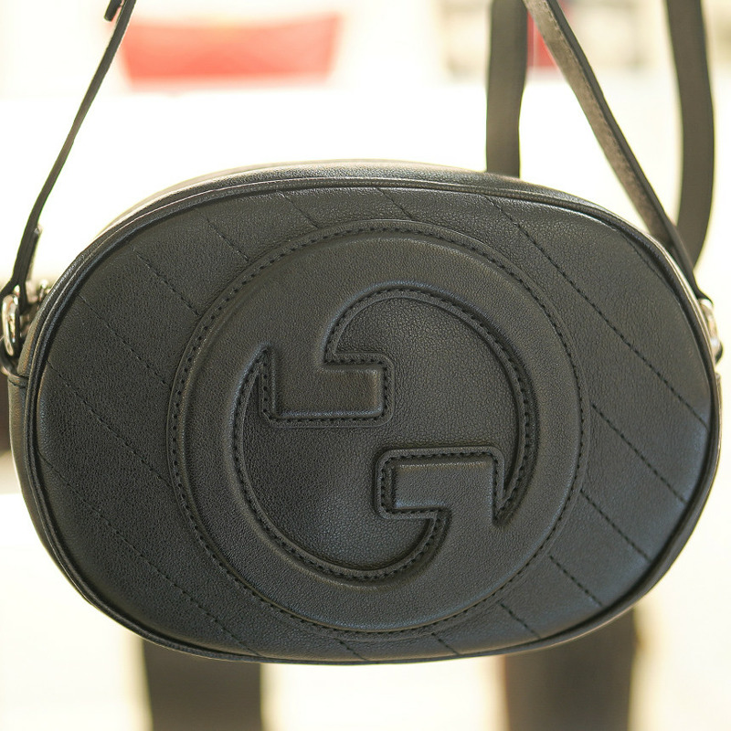 GUCCI 女士黑色皮革斜背相機包 760175 AACPY 1000-13