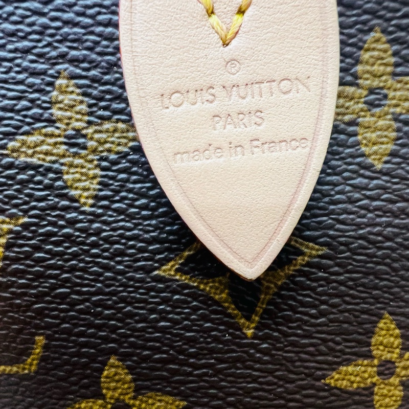 lv波士頓20晶片款奶茶色背袋-3