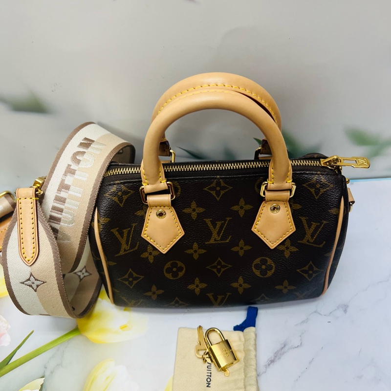 lv波士頓20晶片款奶茶色背袋-10