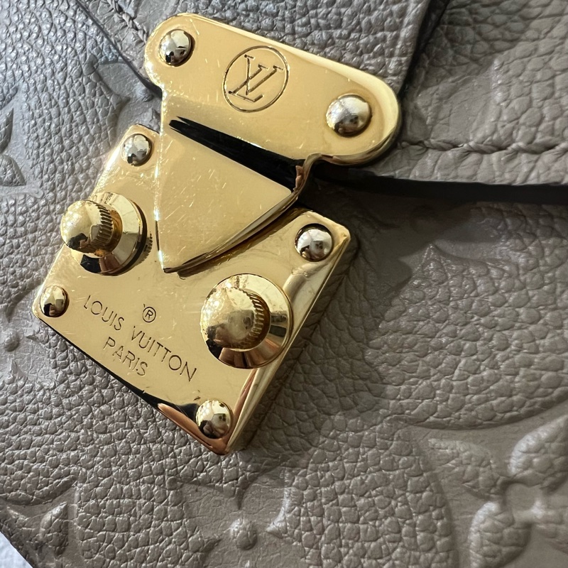 ෆ LV斑鳩灰郵差包🈶購證-7