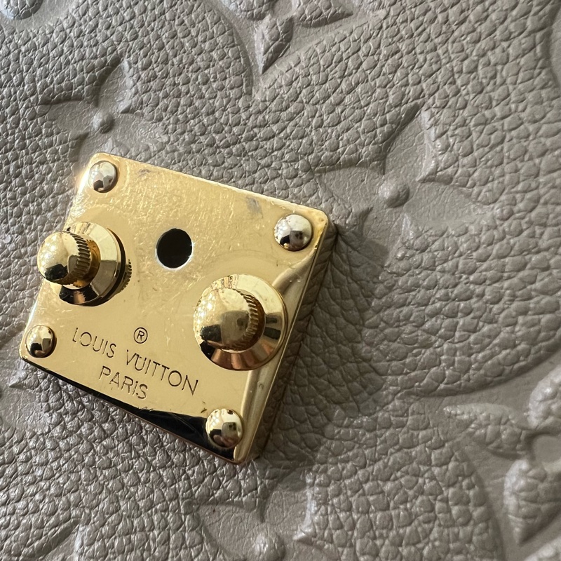 ෆ LV斑鳩灰郵差包🈶購證-21