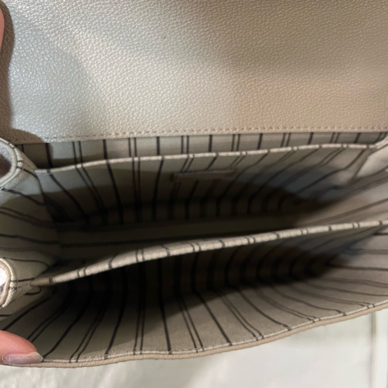 ෆ LV斑鳩灰郵差包🈶購證-22