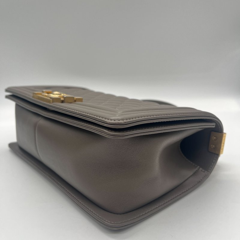 Chanel 香奈兒 Boy 咖色 羊皮 仿舊金鏈 肩背包 斜背包-6