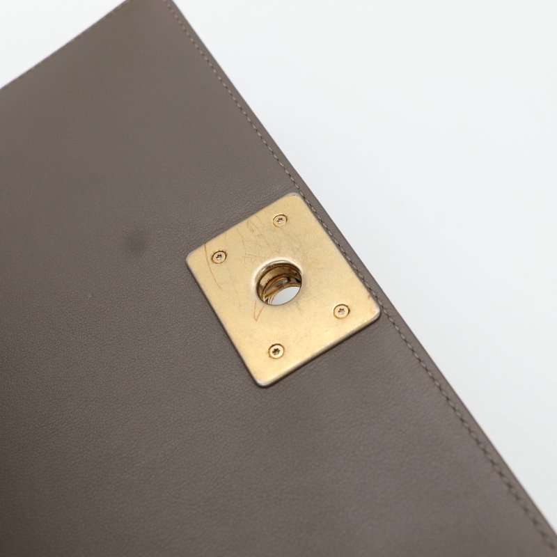 【極度美貌🌟小編推薦】Chanel 香奈兒 LeBoy 中型 奶咖色 羊皮 仿舊金鏈 單肩包 肩背包 斜背包-6