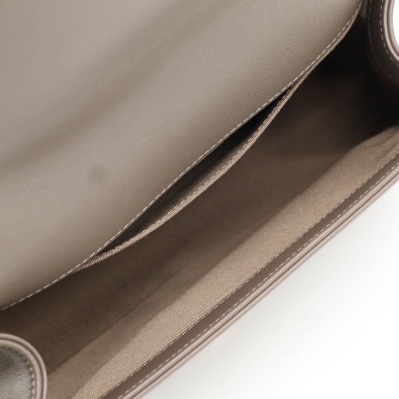 【極度美貌🌟小編推薦】Chanel 香奈兒 LeBoy 中型 奶咖色 羊皮 仿舊金鏈 單肩包 肩背包 斜背包-16