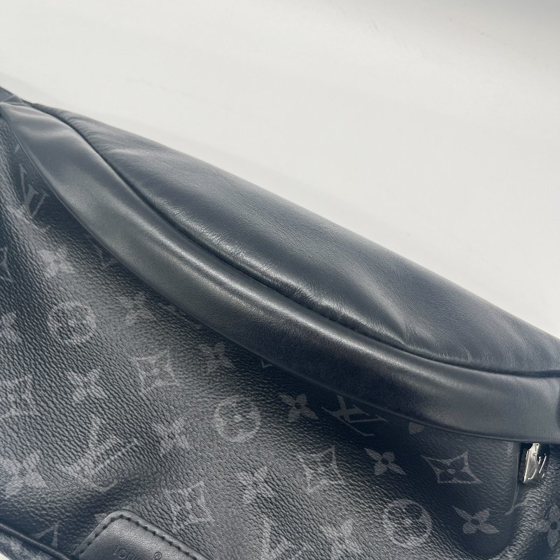 Louis Vuitton 路易威登 Eclipse Discovery 黑武士 黑色 老花 帆布 腰包 斜掛包 斜背包 側背包 胸包-13