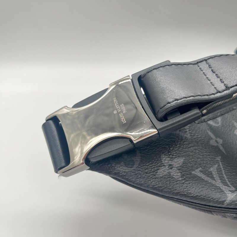 Louis Vuitton 路易威登 Eclipse Discovery 黑武士 黑色 老花 帆布 腰包 斜掛包 斜背包 側背包 胸包-14