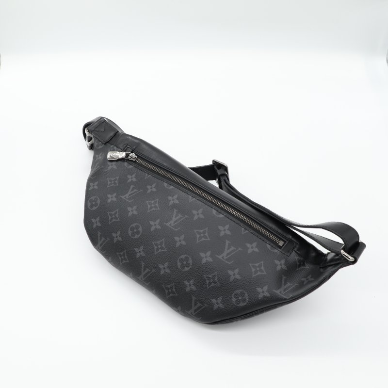Louis Vuitton 路易威登 Eclipse Discovery 黑武士 黑色 老花 帆布 腰包 斜掛包 斜背包 側背包 胸包-2