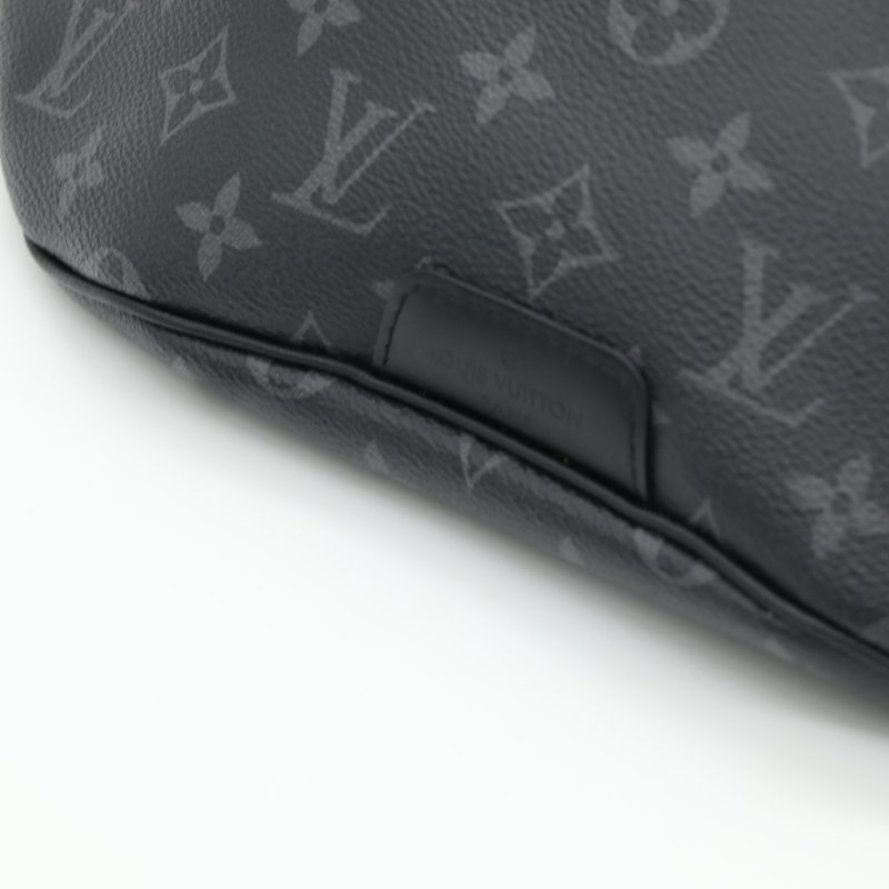 Louis Vuitton 路易威登 Eclipse Discovery 黑武士 黑色 老花 帆布 腰包 斜掛包 斜背包 側背包 胸包-6