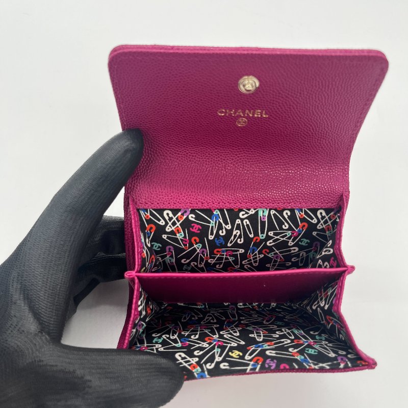 Chanel 香奈兒 經典菱格 荔枝紋 翻蓋 紫色 酒紅色  小牛皮 材質 卡包 短夾 卡夾-10