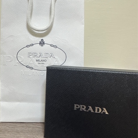 PRADA男用兩折皮夾