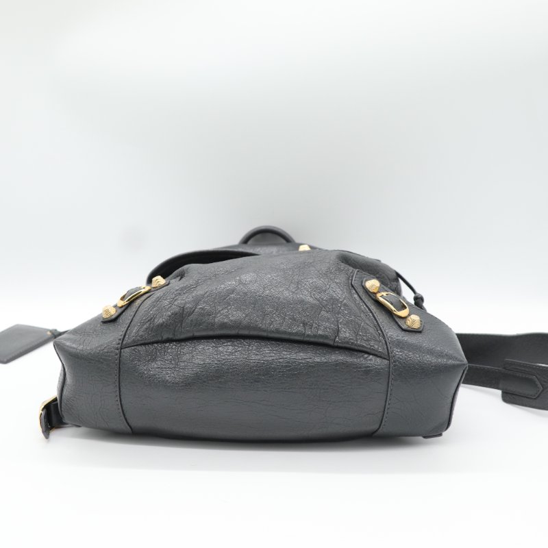 Balenciaga 巴黎世家 黑色 牛皮 銀扣 後背包-1