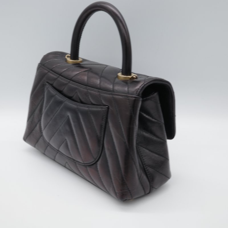 Chanel 香奈兒 Medium Coco  黑色 人字紋 牛皮 金釦 鍊條包 手提包-4