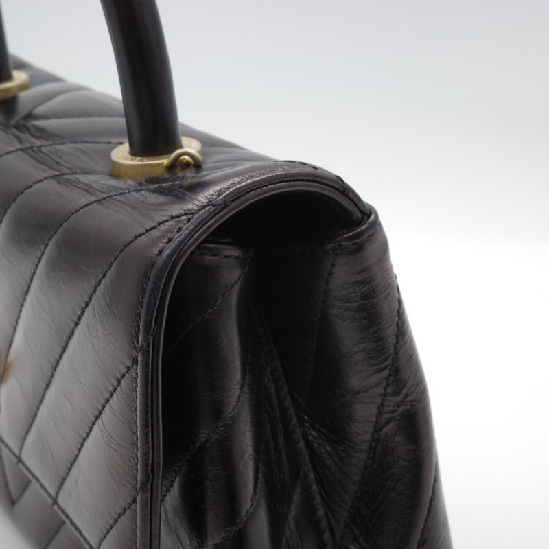 Chanel 香奈兒 Medium Coco  黑色 人字紋 牛皮 金釦 鍊條包 手提包-16