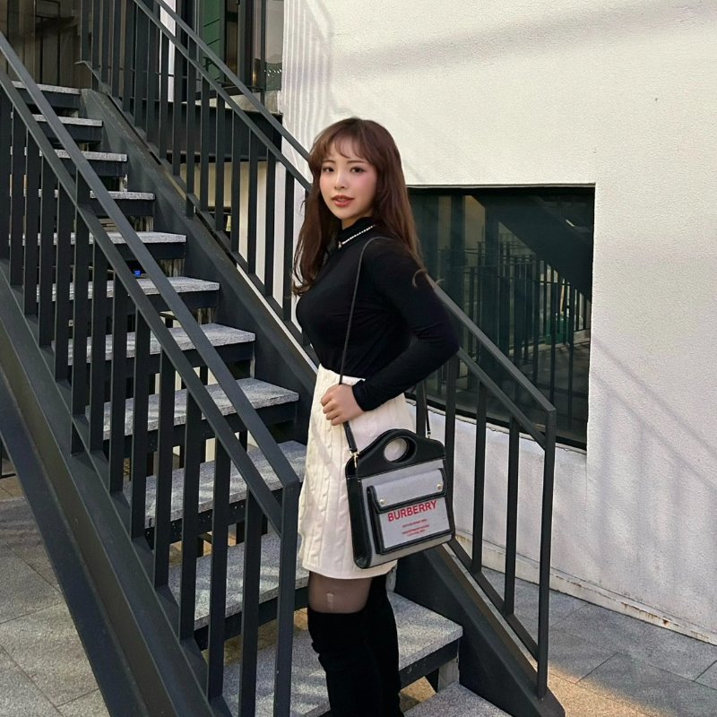 BURBERRY Pocket牛皮拼帆布手提斜背包 男女適用 23*22*6 全新閒置配件塵袋-1