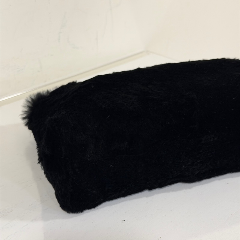 #全網最低💰 #配件齊全 #絕版收藏 香奈兒黑金毛皮肩背包-7