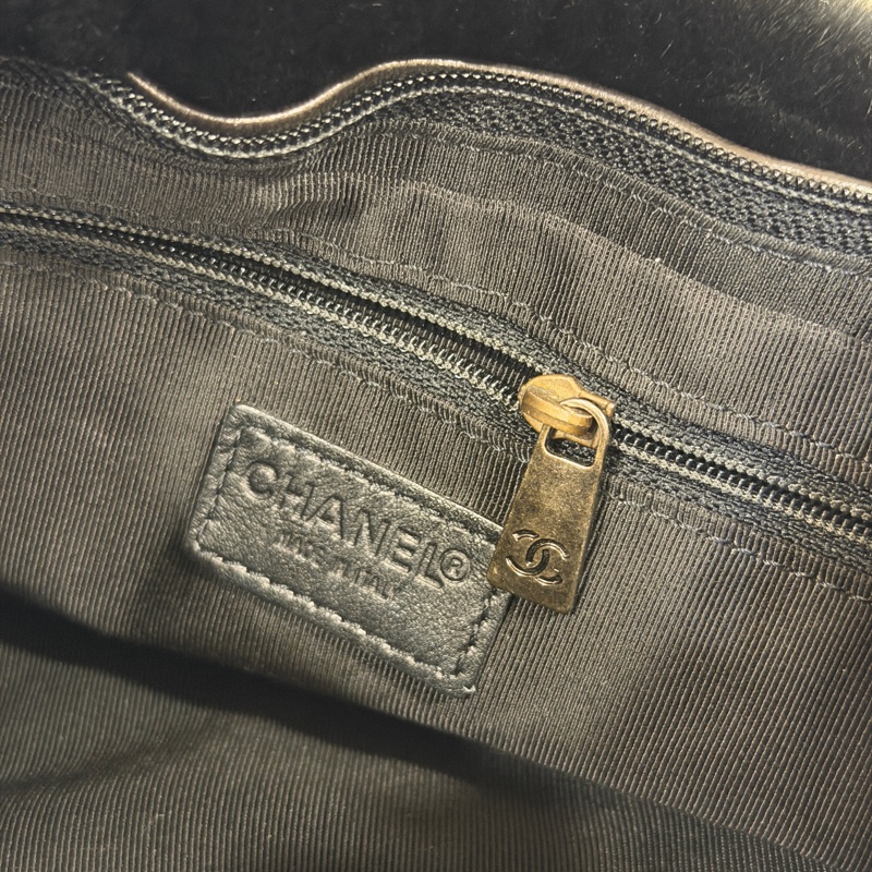 #全網最低💰 #配件齊全 #絕版收藏 香奈兒黑金毛皮肩背包-14