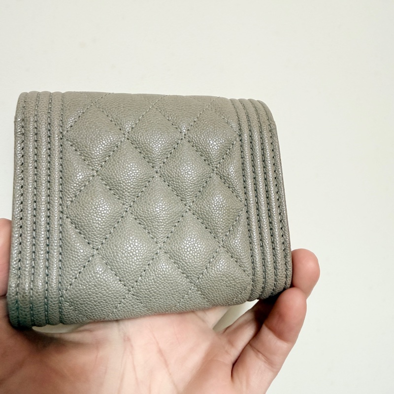 Chanel 大象灰 三折短夾-6