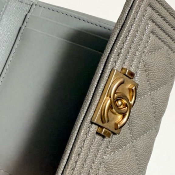 Chanel 大象灰 三折短夾-15