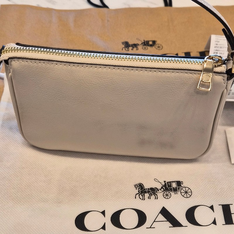 Coach 白色麻將手拿包-5