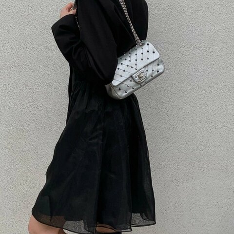 CHANEL 銀色釘珠CF大mini肩背斜背包 19*13*6 98新配件盒子塵袋保卡