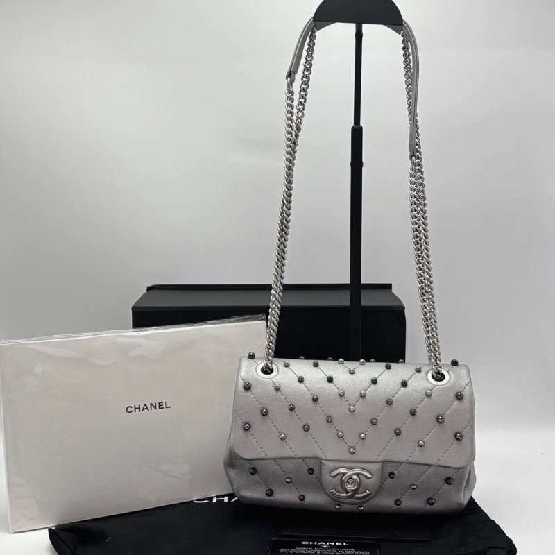 CHANEL 銀色釘珠CF大mini肩背斜背包 19*13*6 98新配件盒子塵袋保卡-1