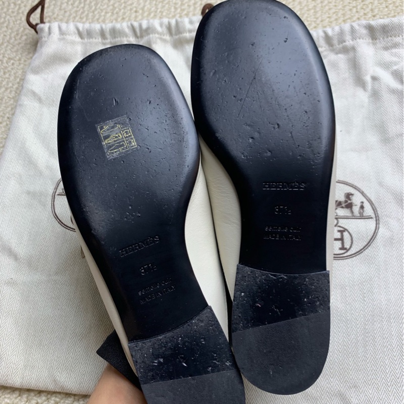 98新 37.5碼 Hermes 愛馬仕 圓頭H扣皮 白色銀扣涼拖 拖鞋-6